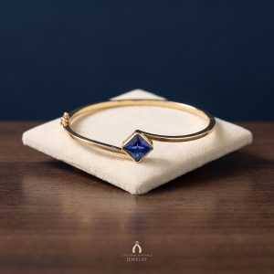 Tanzanite Yellow Gold Bangle — The Vault, Cultural Heritage